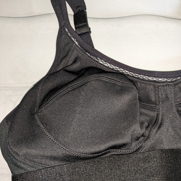 Stella McCartney Sports Bra - Picture 5 of 5